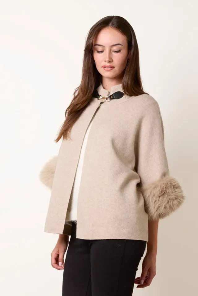 Blue Vanilla Faux Fur poncho beige collo alto