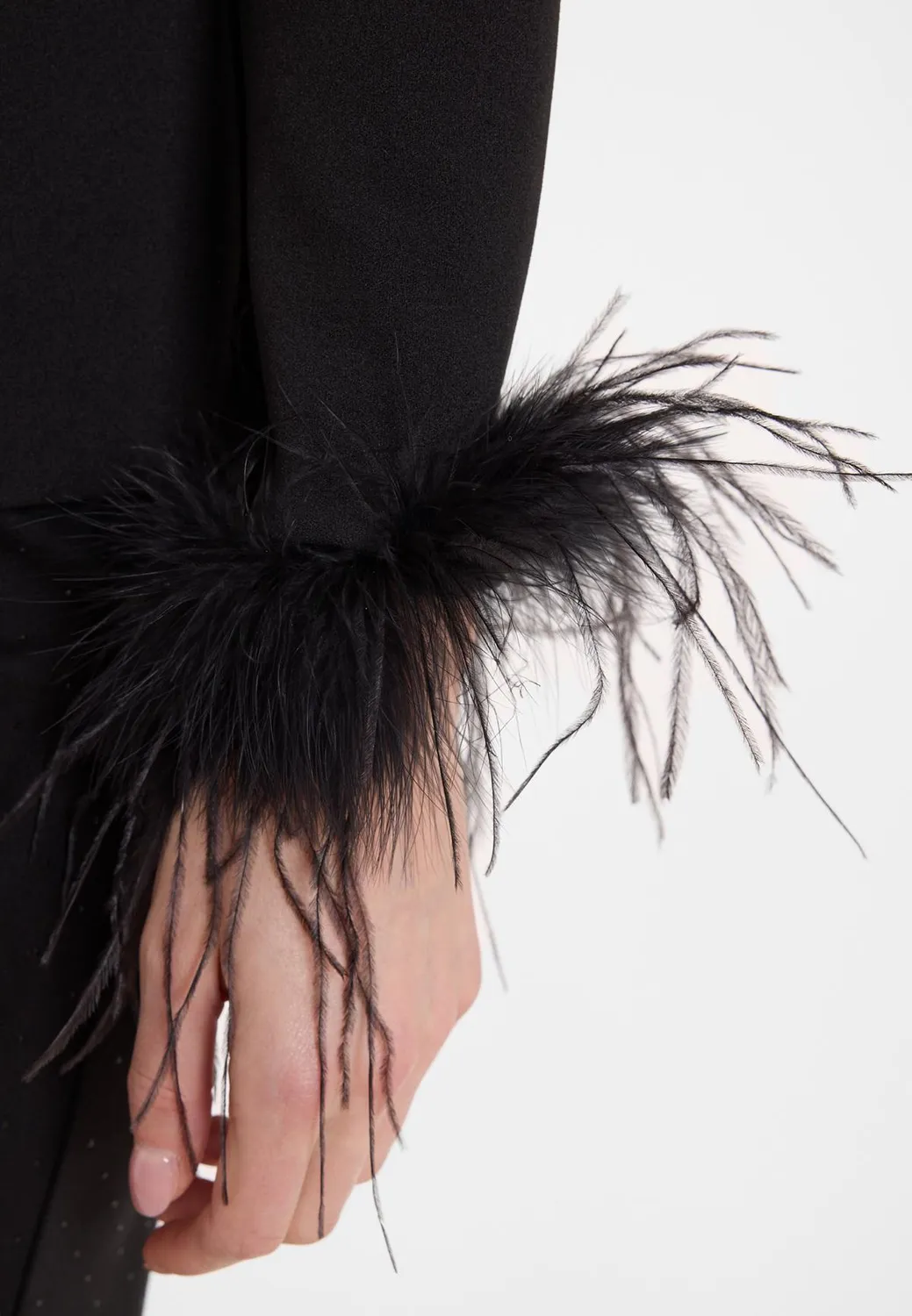 Ana Alcazar Afimy top nero elegante con piume
