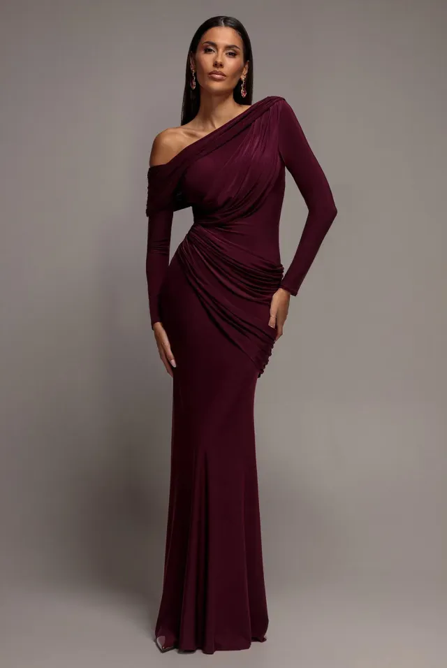 Goddiva Off Shoulder Gathered Panel Soft Touch Maxi Dress abito prugna