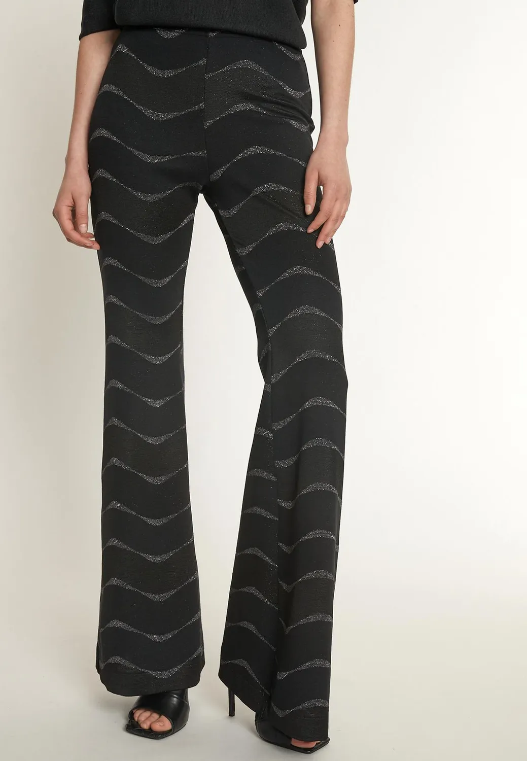 Ana Alcazar Olyra pantaloni zampa neri lurex