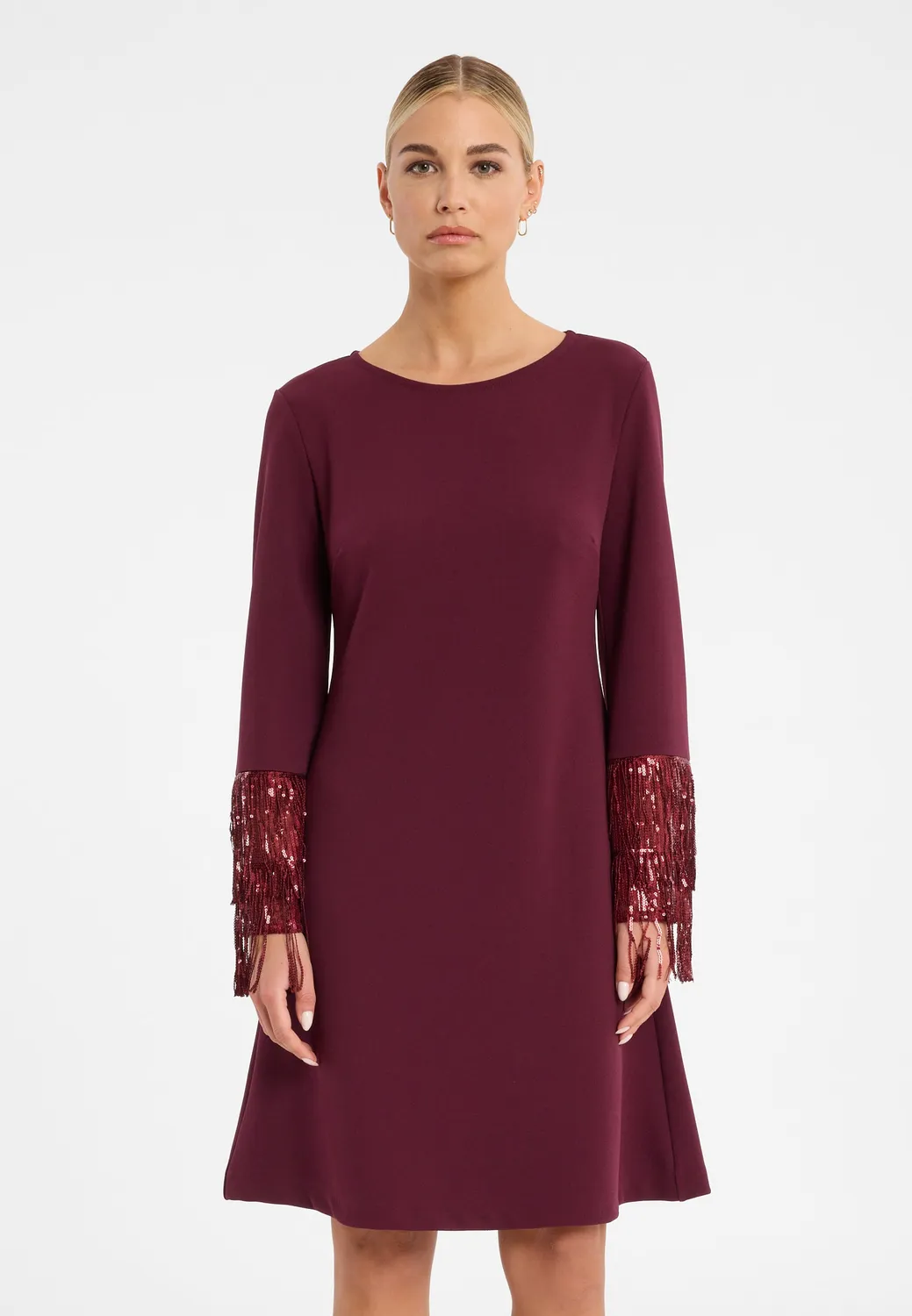 Ana Alcazar Cebena abito bordeaux frange paillettes