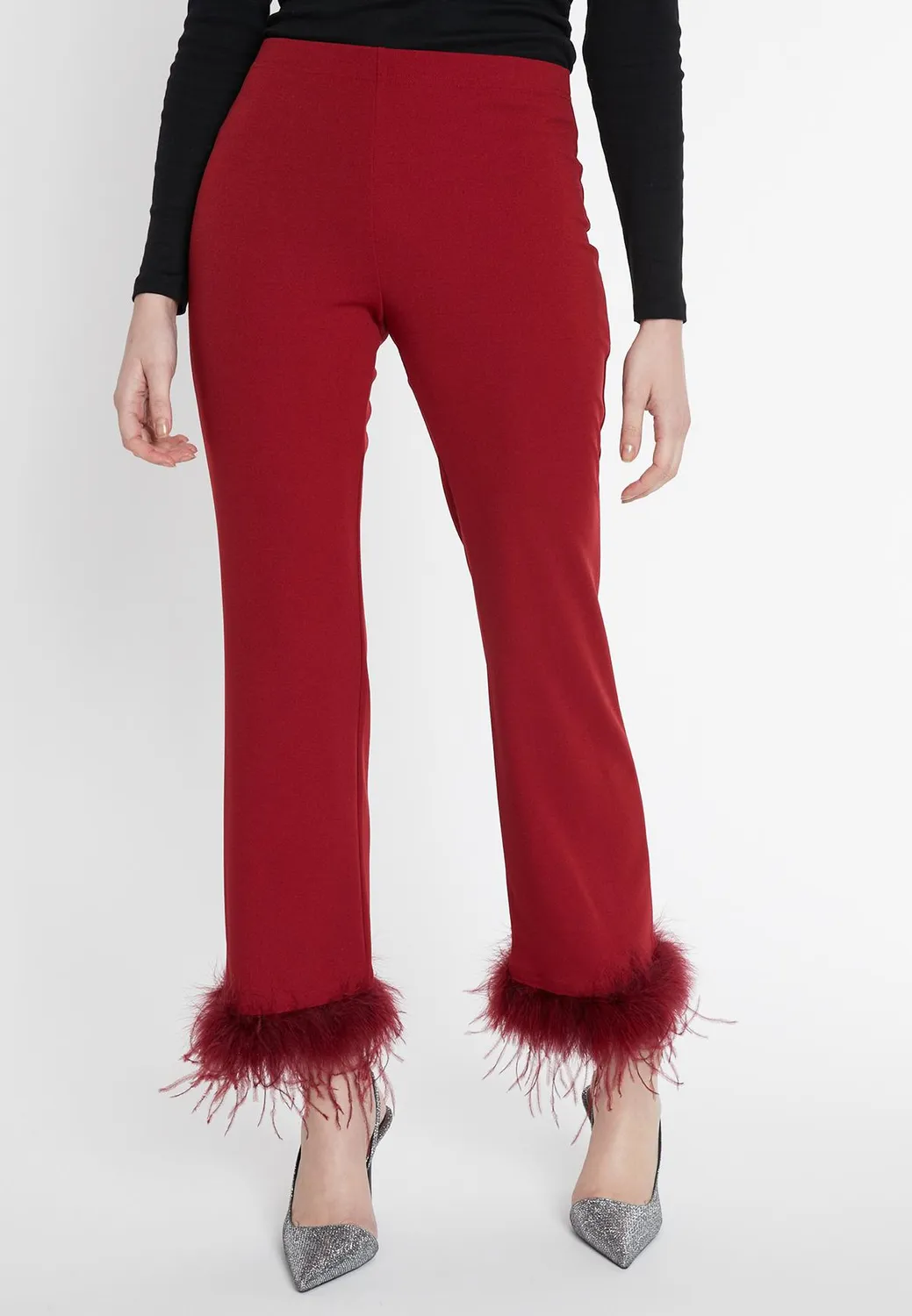 Ana Alcazar Sinsa Pantaloni 7/8 bordeaux con piume