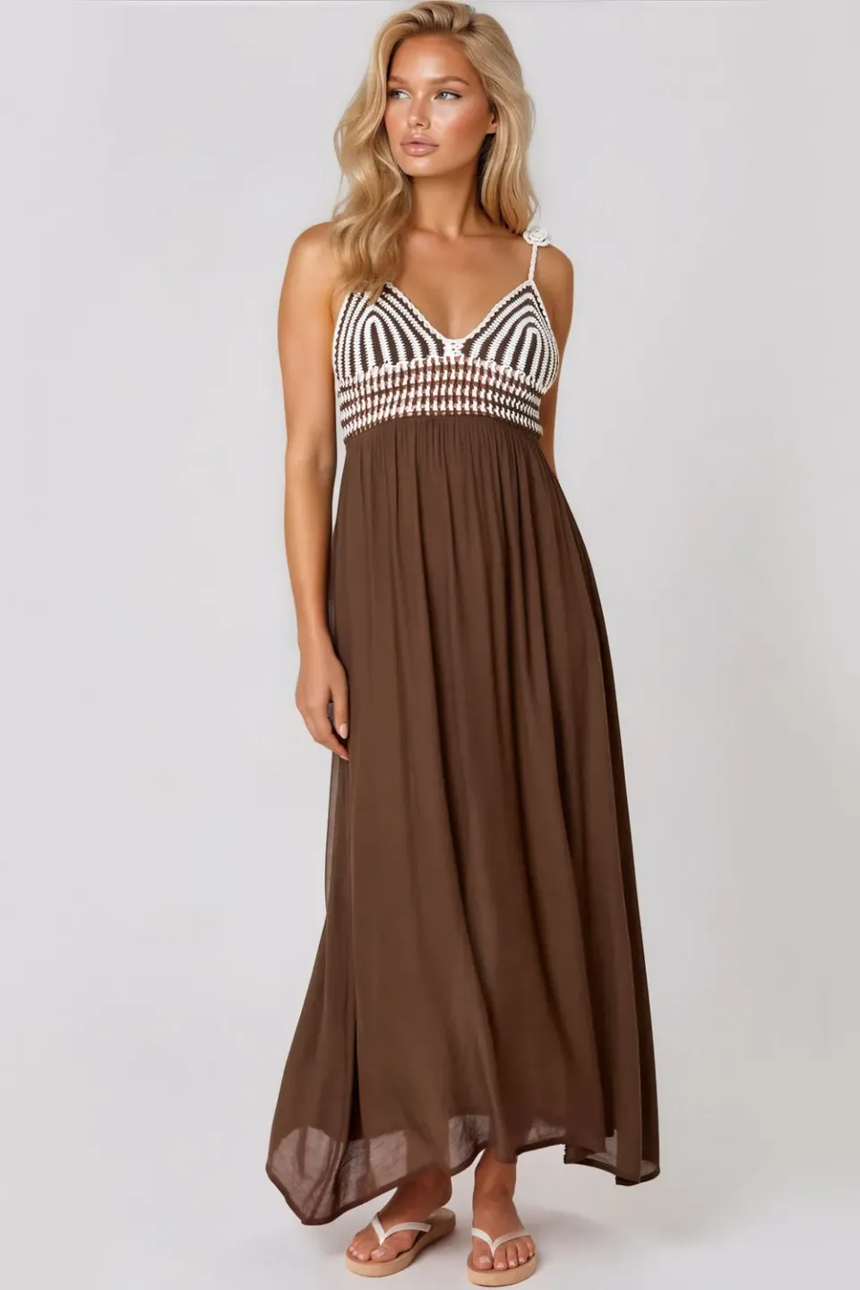 Aftershock London abito maxi marrone crochet scollo V