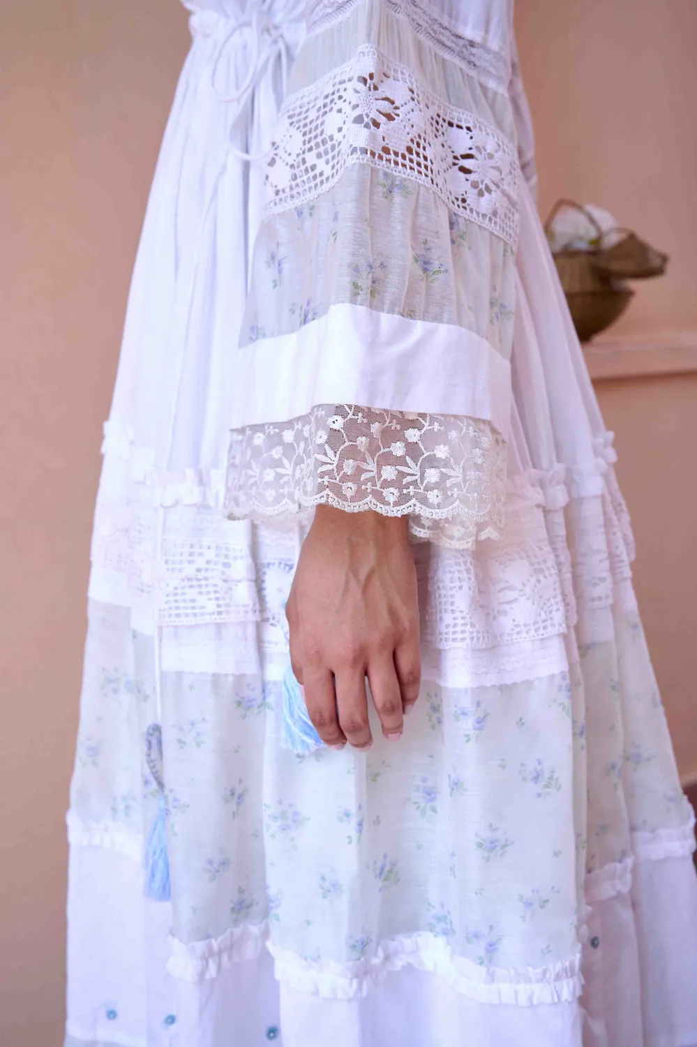Our Dve Lucy abito lungo bianco cotone pizzo