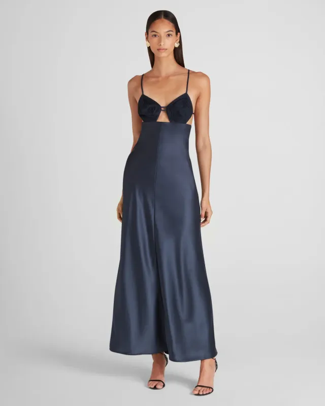 Violante Nessi Rodari abito blu satin schiena scoperta