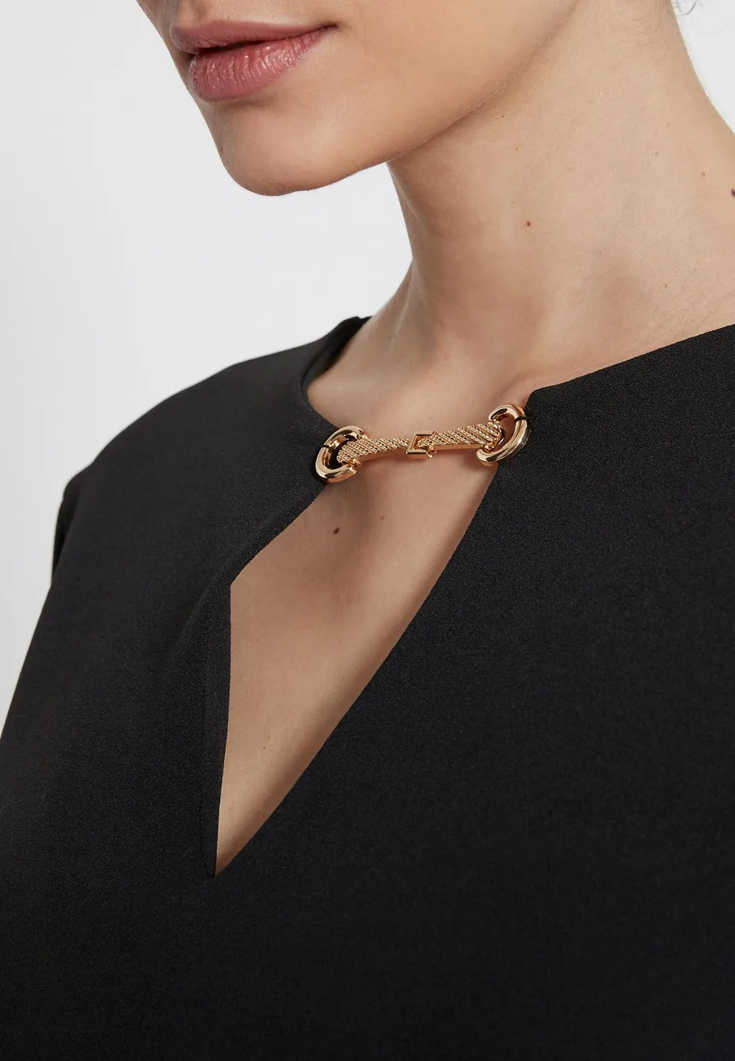 Ana Alcazar Harpa abito tunica nero elegante