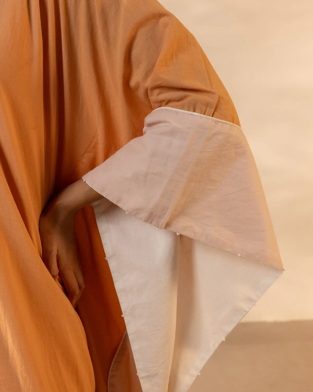 Our Dve Tangerine Kaftano arancione cotone ricamo