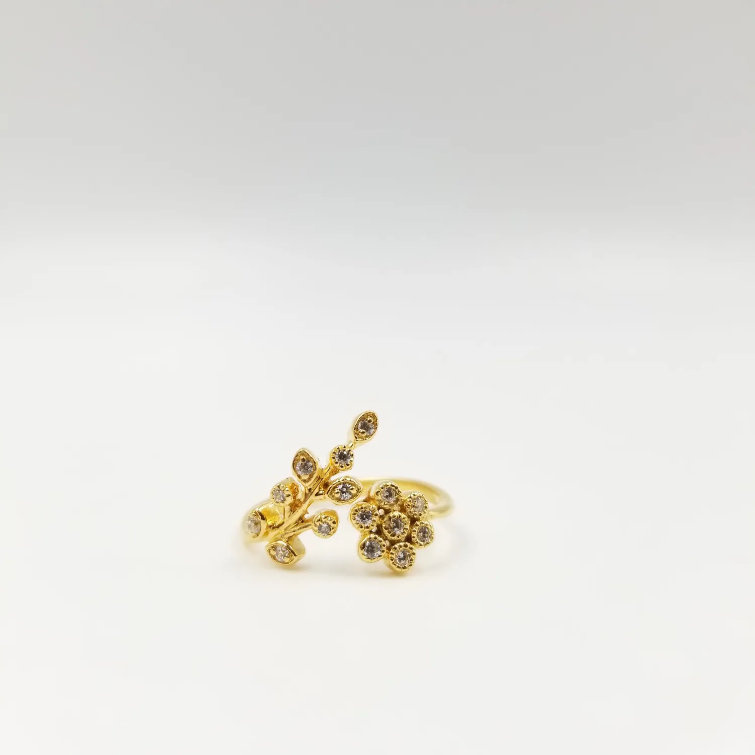Our Dve Aura Ring anello zircon argento dorato