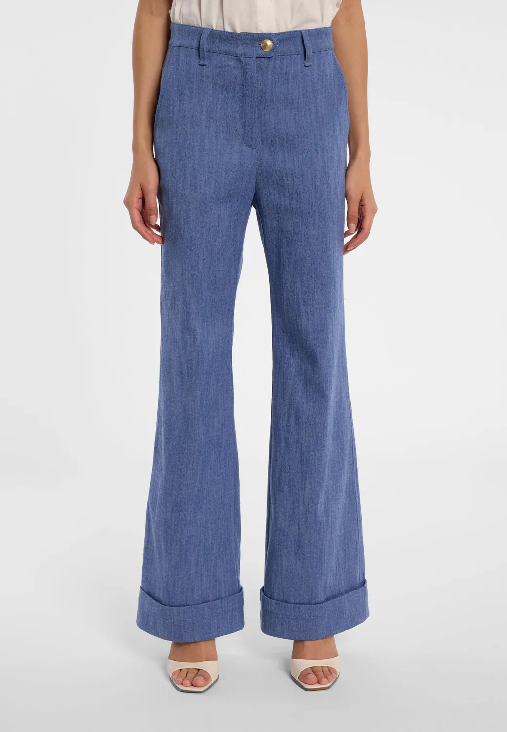 Ana Alcazar Doari Bootcut jeans zampa denim risvolto