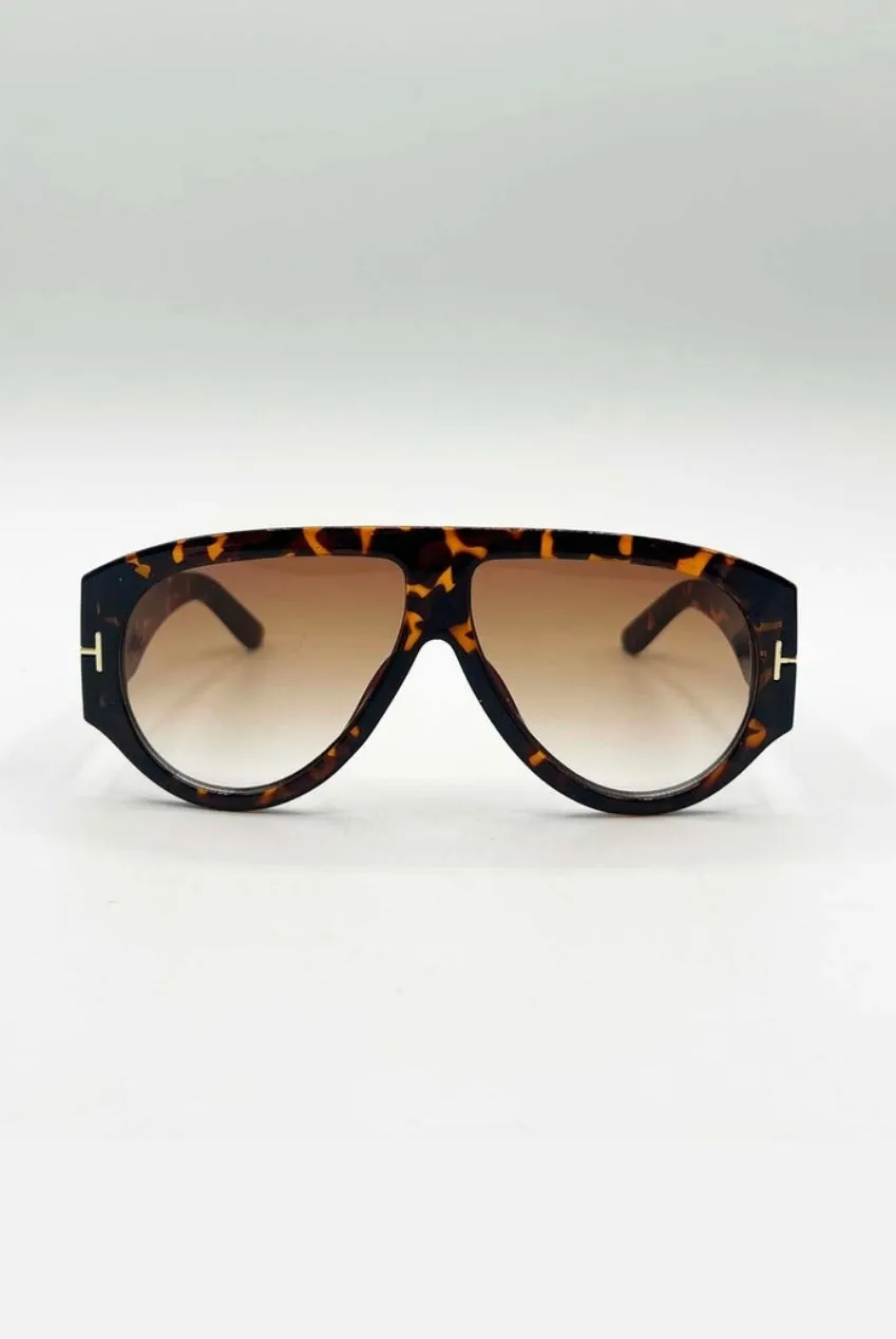 SVNX Rounded occhiali da sole tartaruga oversize UV400