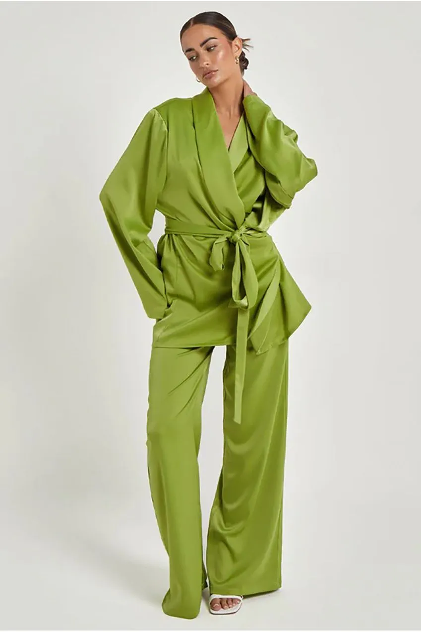 Urban Bliss Wrap blazer verde satin con cintura