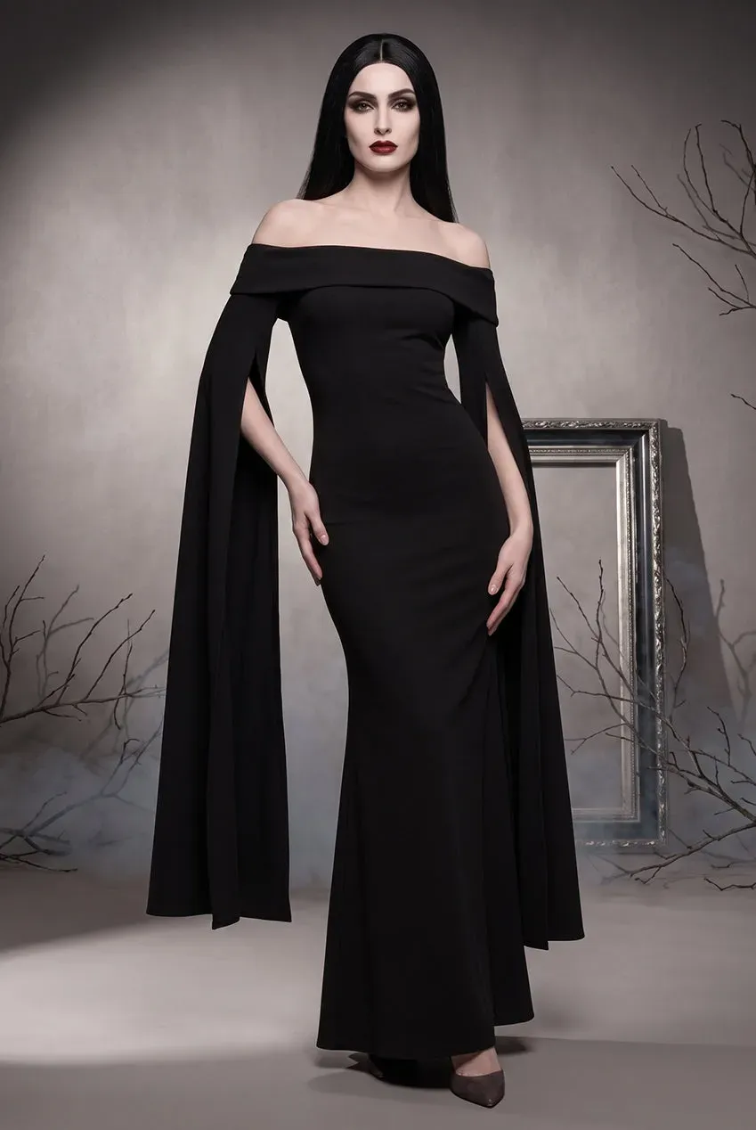 Goddiva Morticia abito maxi nero con mantella