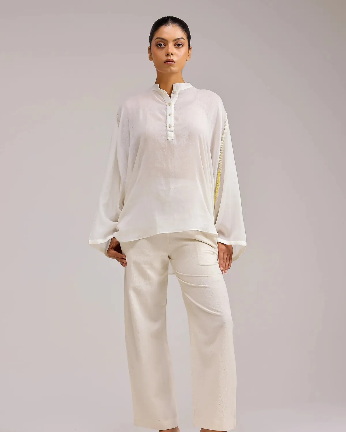 Our Dve Saanjh Soft Chanderi camicia beige