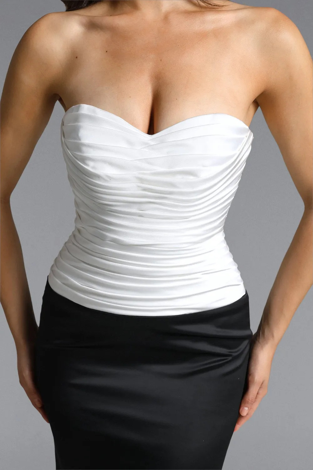 Bella Barnett Diona maxi abito bustier nero bianco satin