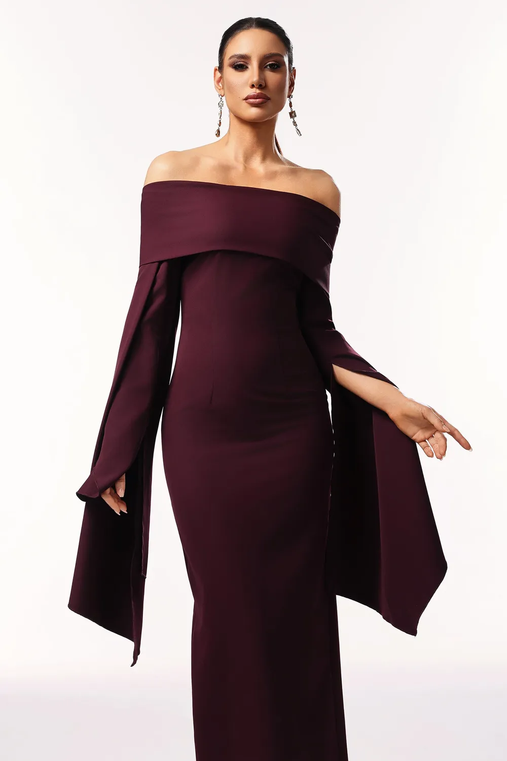Bella Barnett Zaria abito maxi viola spalle scoperte