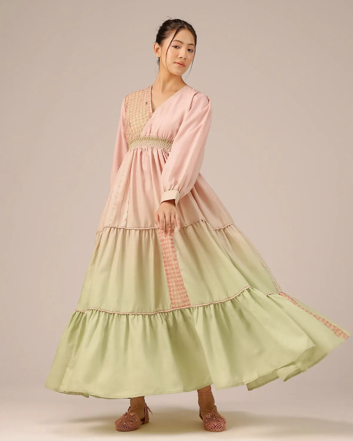 Our Dve Pop abito patchwork rosa verde lino