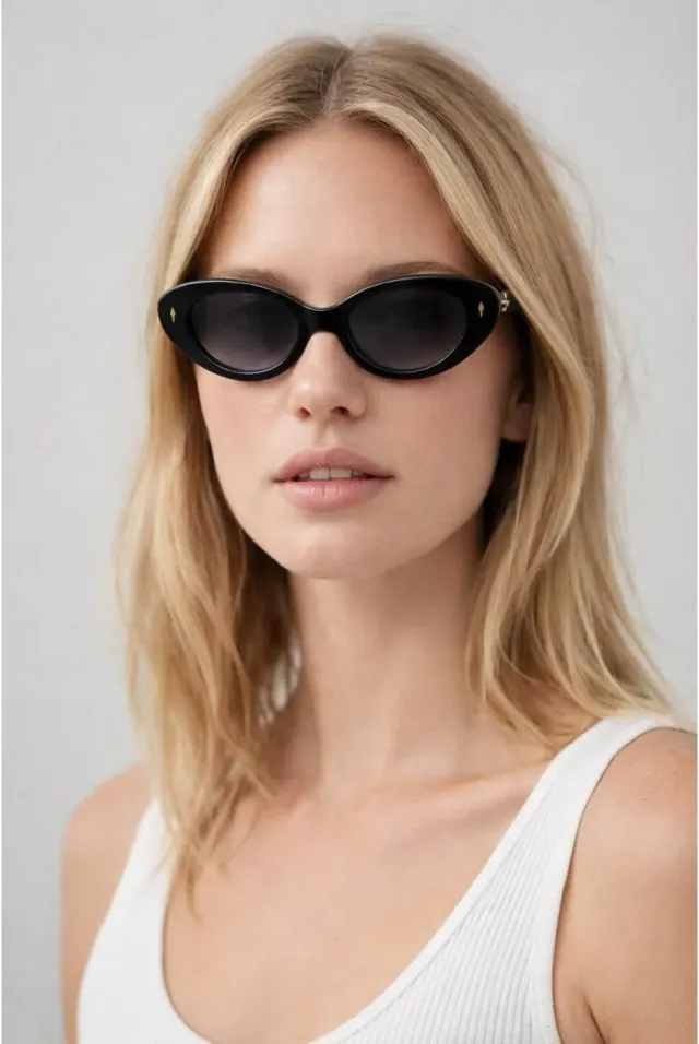 SVNX Classic Cat-Eye occhiali da sole neri protezione UV