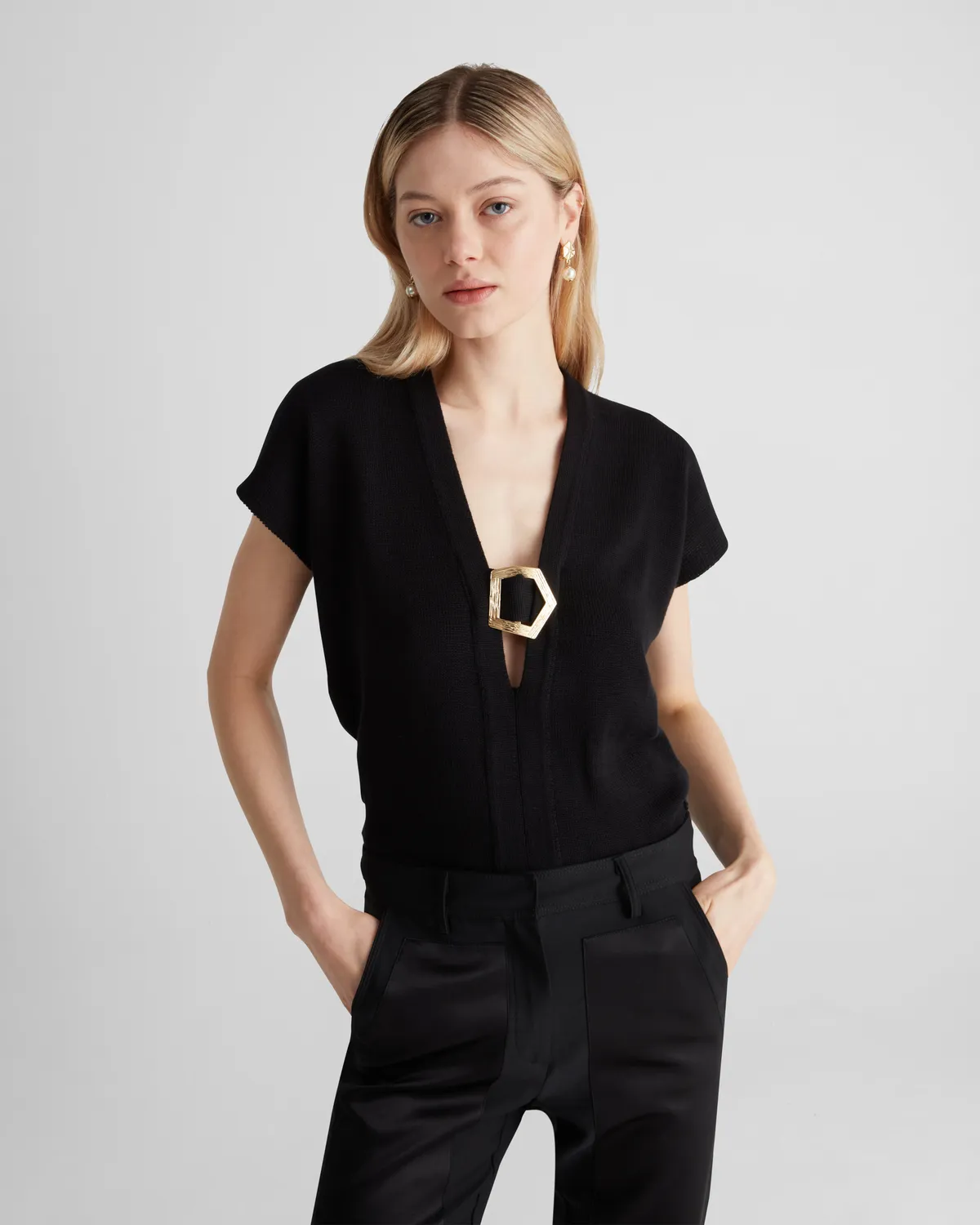 Violante Nessi Kooning top nero cashmere scollo V