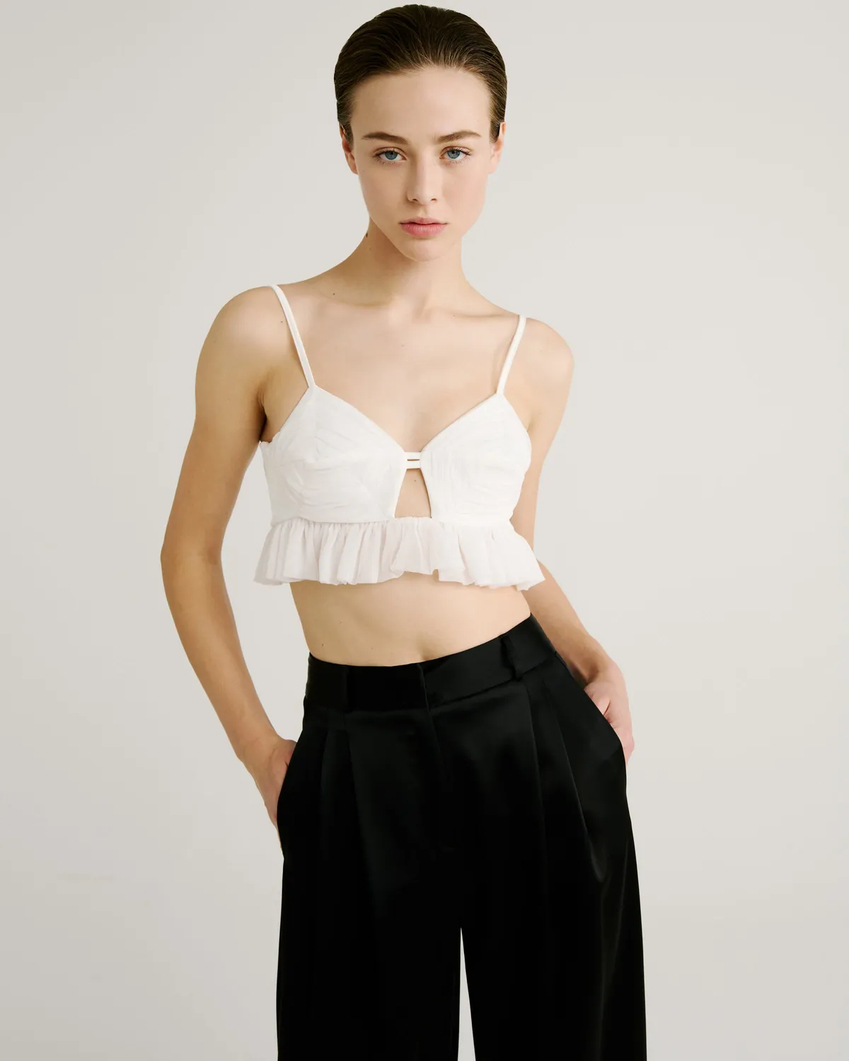 Violante Nessi Costes top avorio seta coppe scultoree