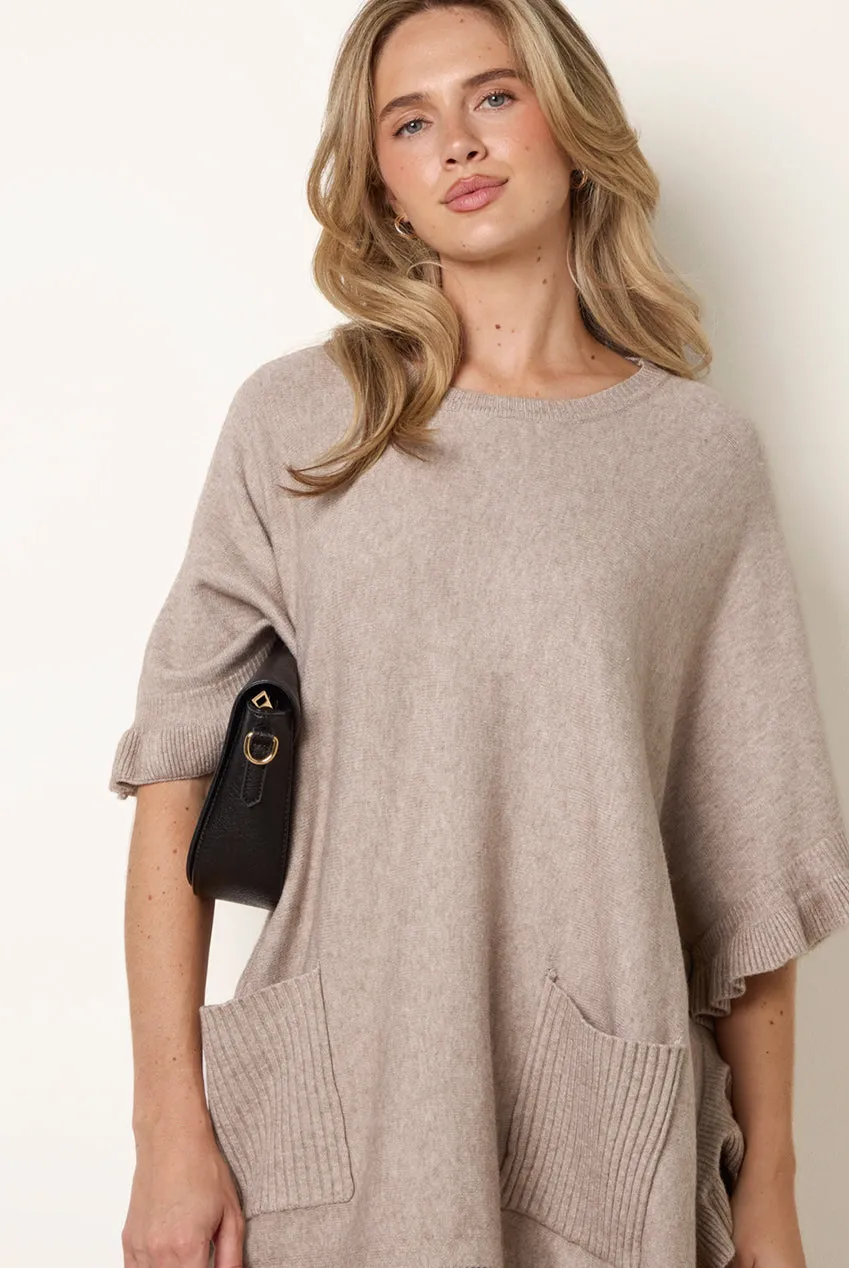 Blue Vanilla Frill Detail Pocket Cape mantella beige taglia unica