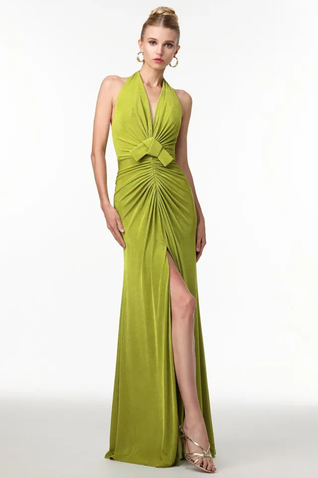 Bella Barnett Jalila abito maxi verde scollo V spacco