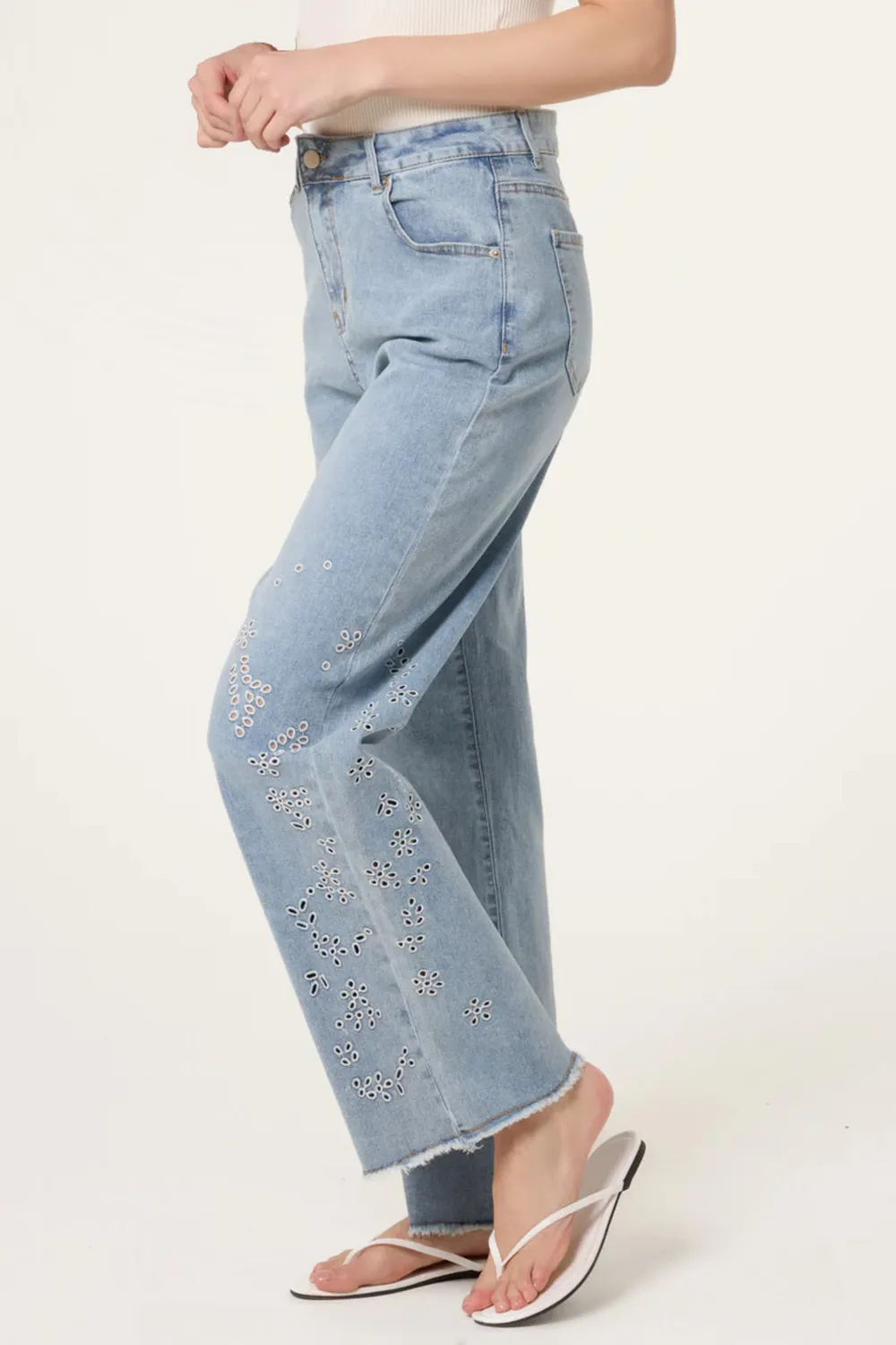 Aftershock London Eyelet Jeans ricamati azzurro chiaro cotone