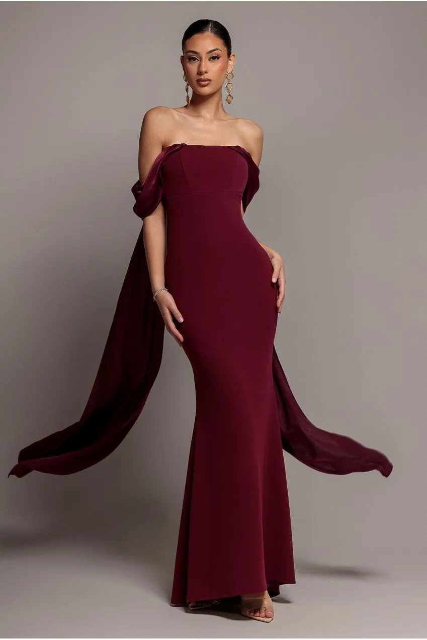 Goddiva Abito Maxi Bordeaux Saten Maniche Mantella