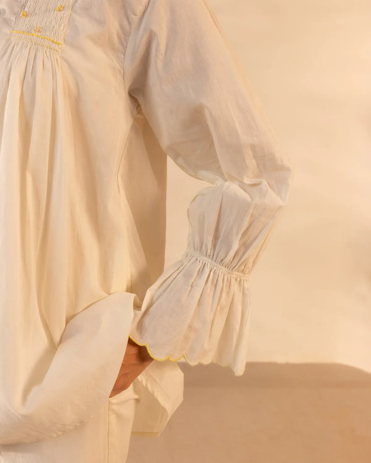 Our Dve Zesty completo beige cotone ricamato