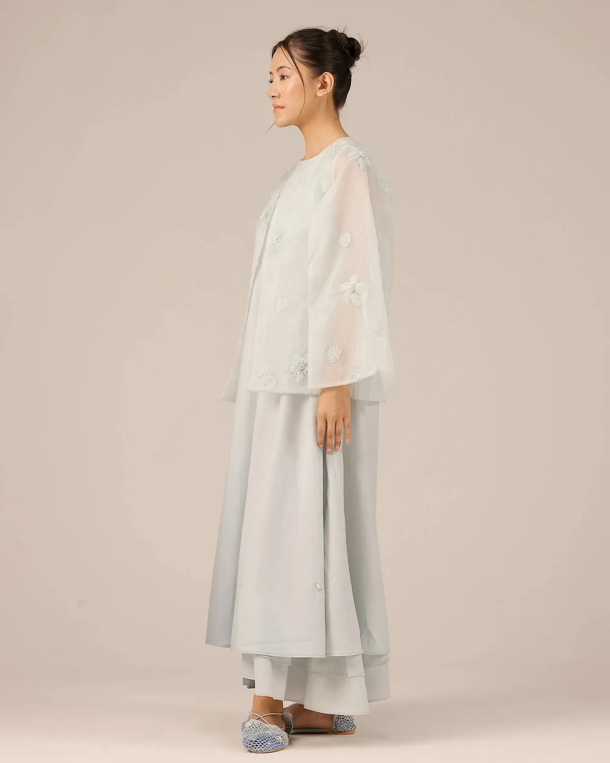 Our Dve Wave Kiss Jacket giacca grigia in organza