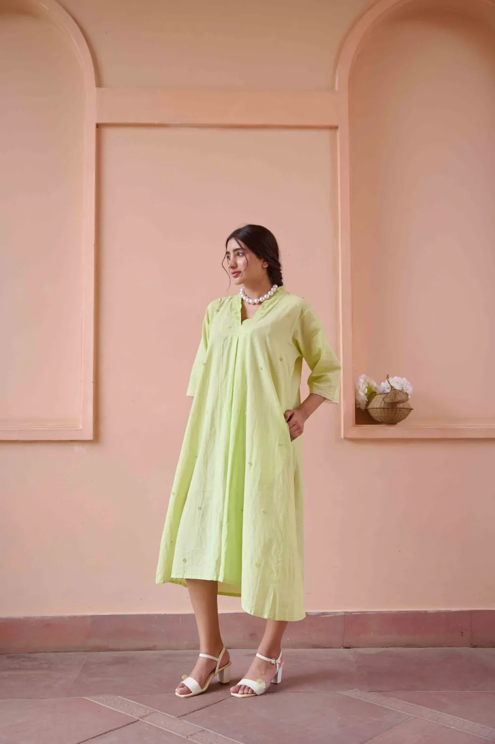 Our Dve Olivia abito verde cotone scollo V
