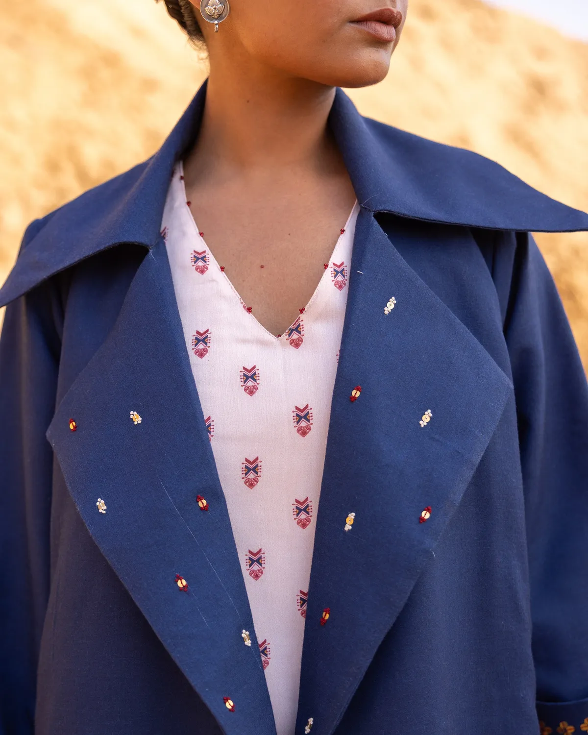 Our Dve Kosha completo abito giacca blu