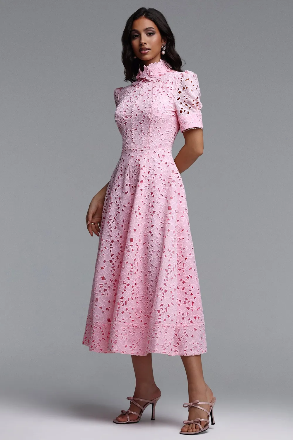 Bella Barnett Kitsu abito midi rosa manica corta