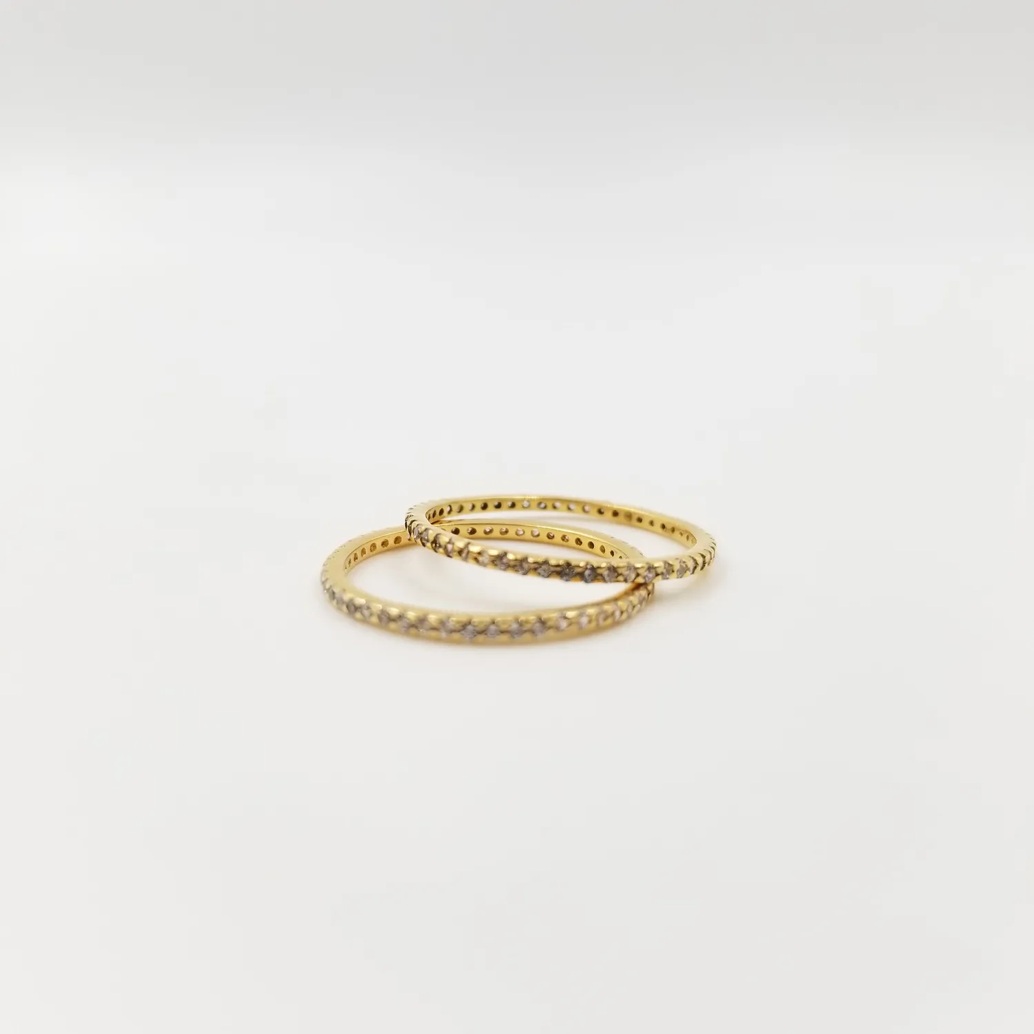 Our Dve Crystal anello fascia argento dorato 18k zirconi US 4-10