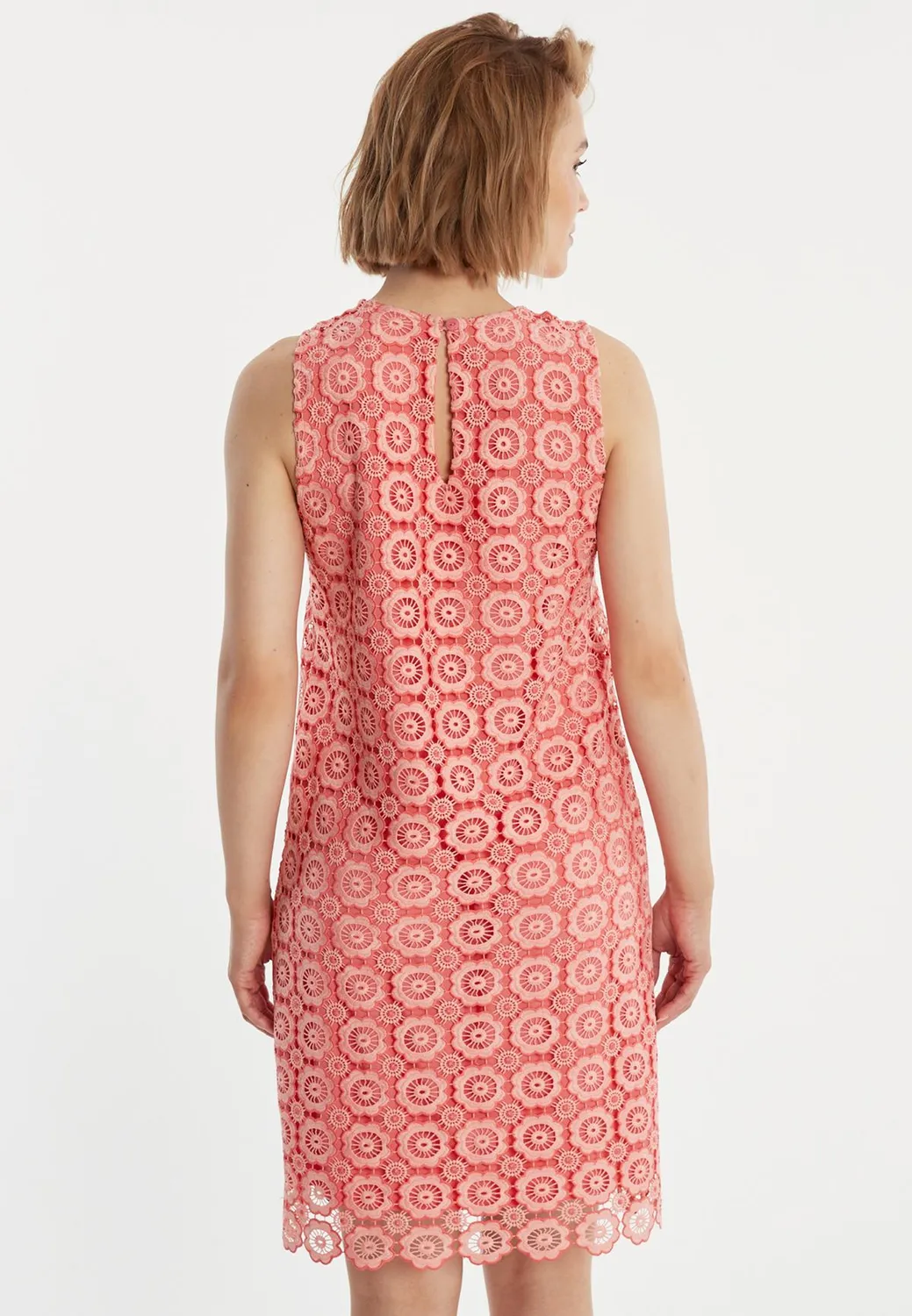Ana Alcazar Zahea abito pizzo rosa corallo corto