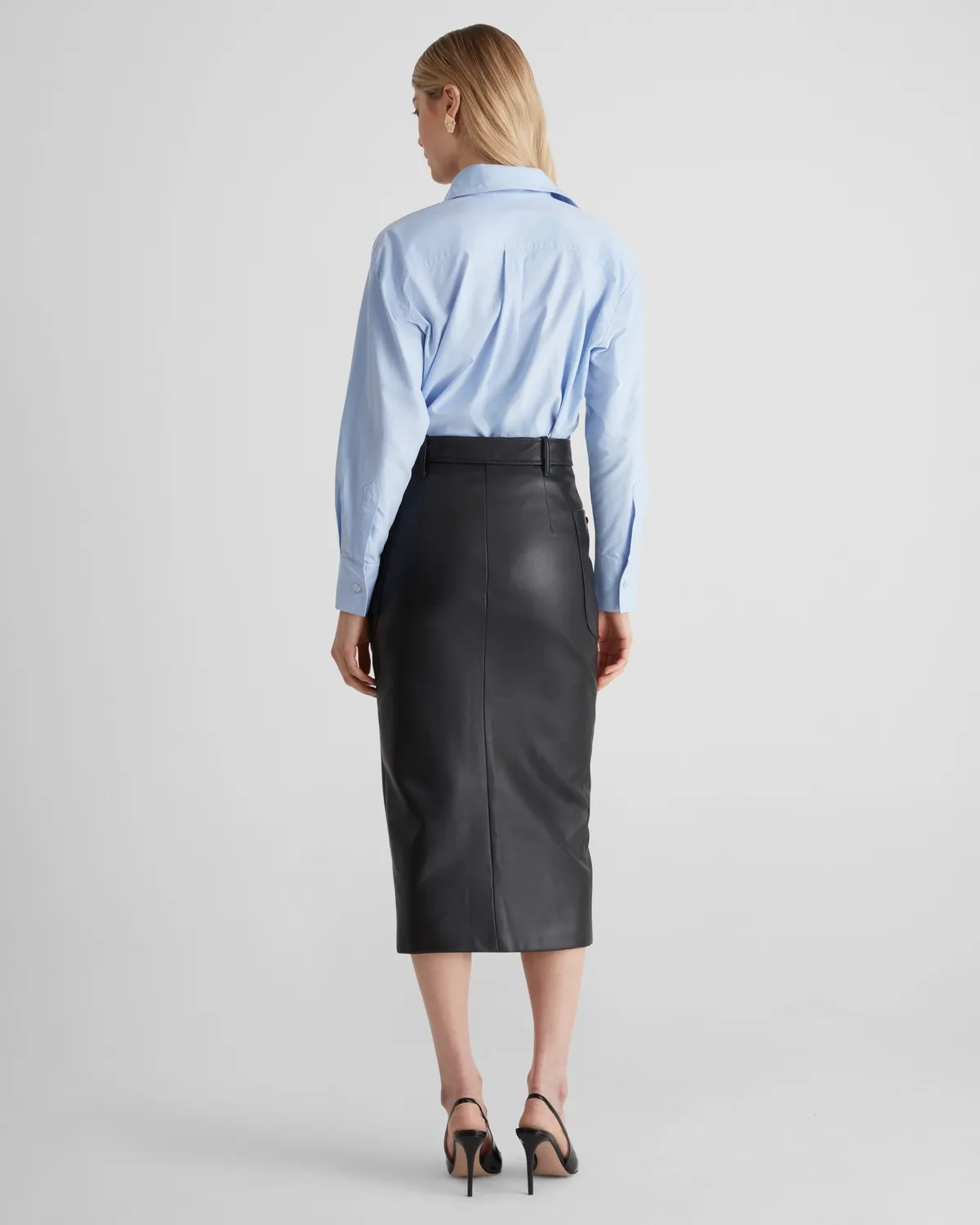 Violante Nessi Violi camicia azzurra oxford over
