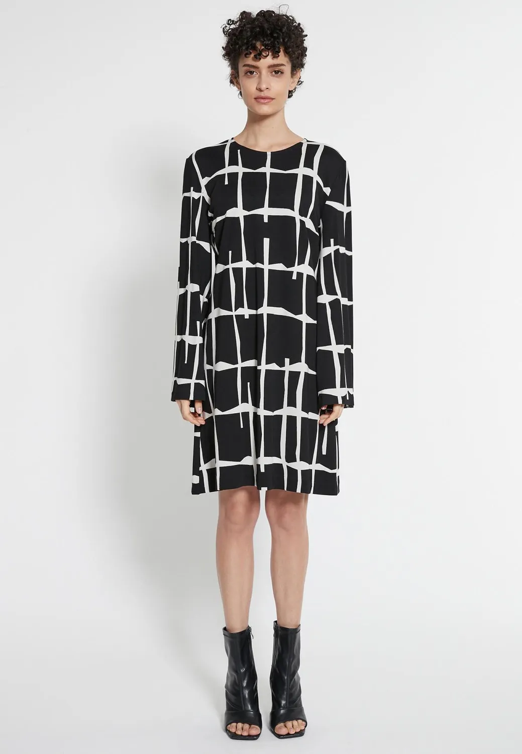 Ana Alcazar Hewali vestito tunica bianco nero