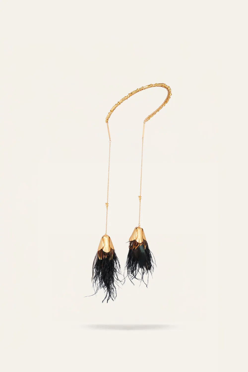 Johanna Ortiz Fortune's Favor cerchietto oro nero piume