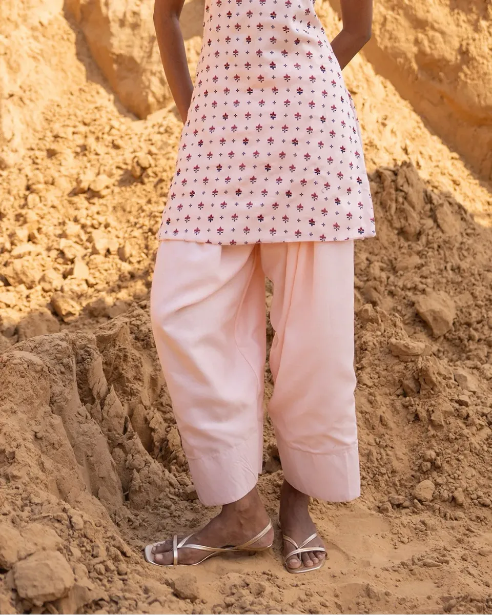 Our Dve Verse Desert Sand pantaloni salwar sabbia seta cotone