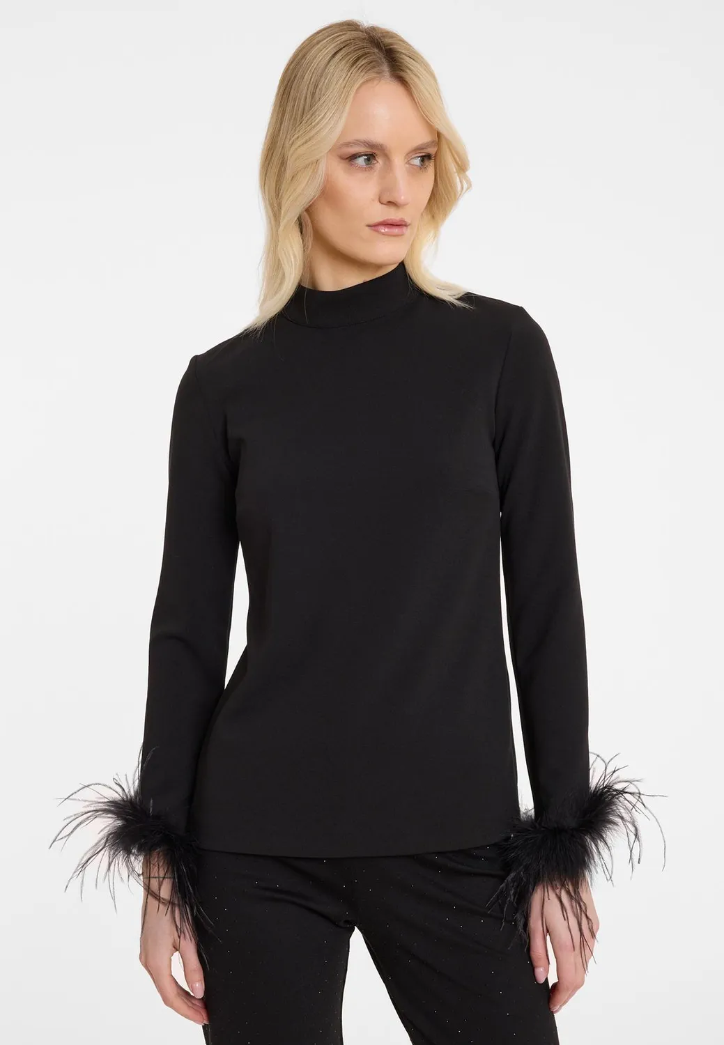 Ana Alcazar Afimy top nero elegante con piume