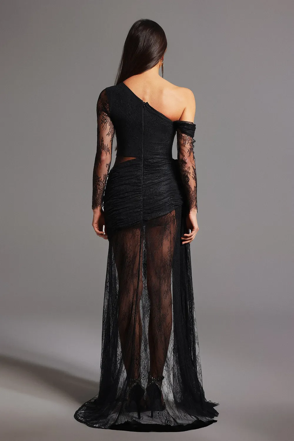 Bella Barnett Hunter abito maxi monospalla nero manica lunga