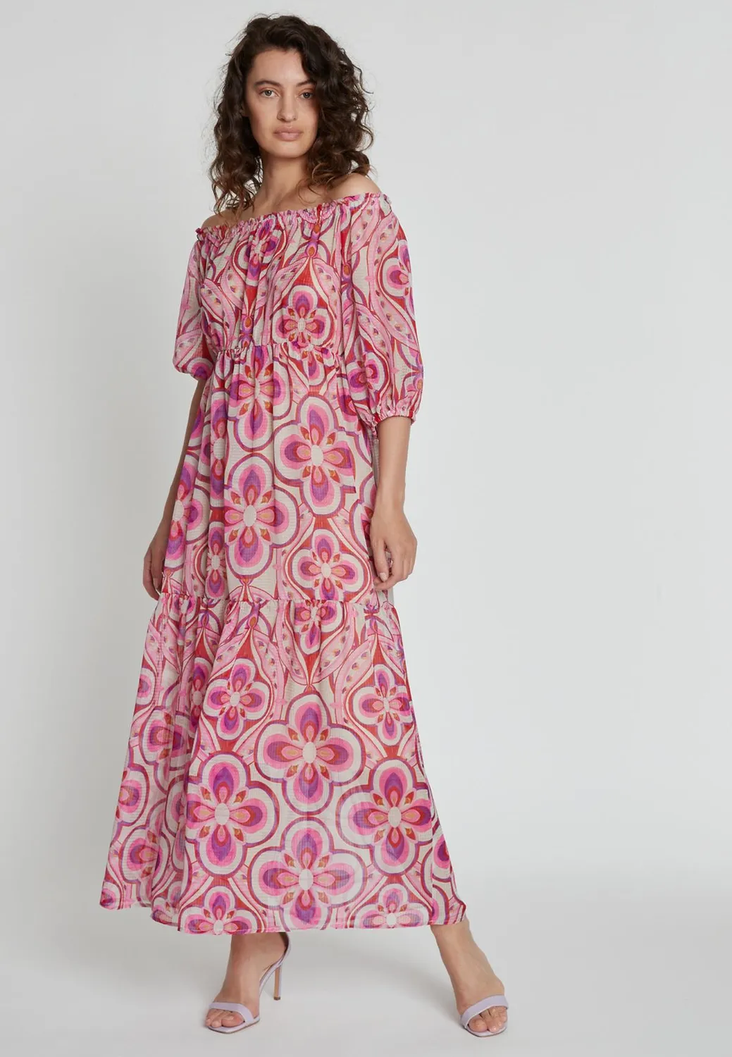 Ana Alcazar Keani abito maxi balze floreale rosa