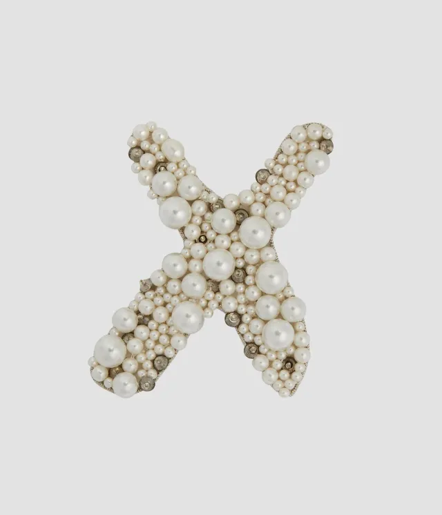 Erdem Pearl Alphabet Brooch X spilla perle lettera X