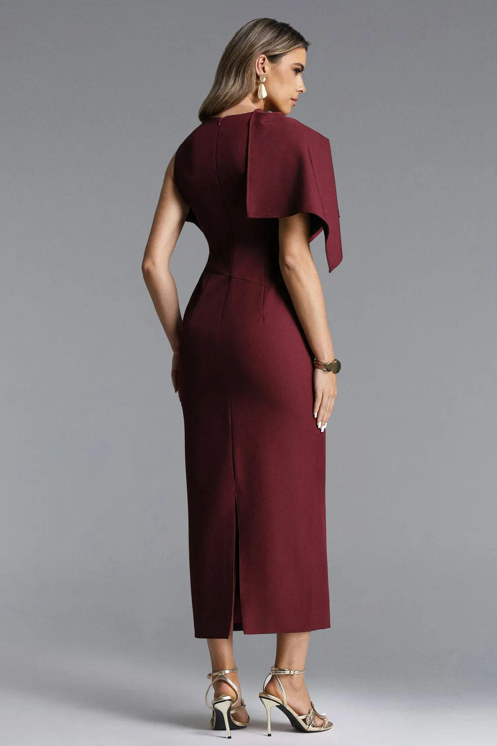 Bella Barnett Ferean abito maxi rosso manica corta