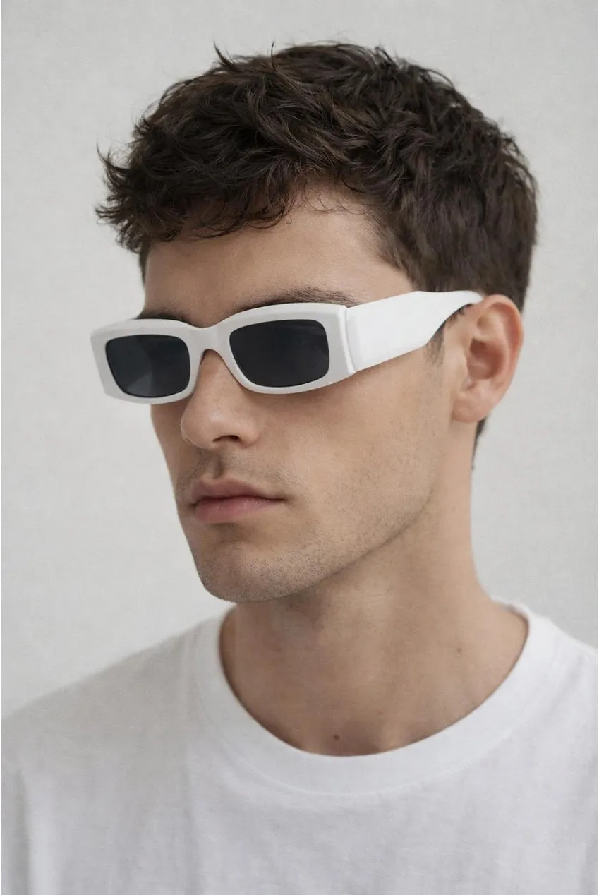 SVNX Chunky Rectangle occhiali bianchi lente nera