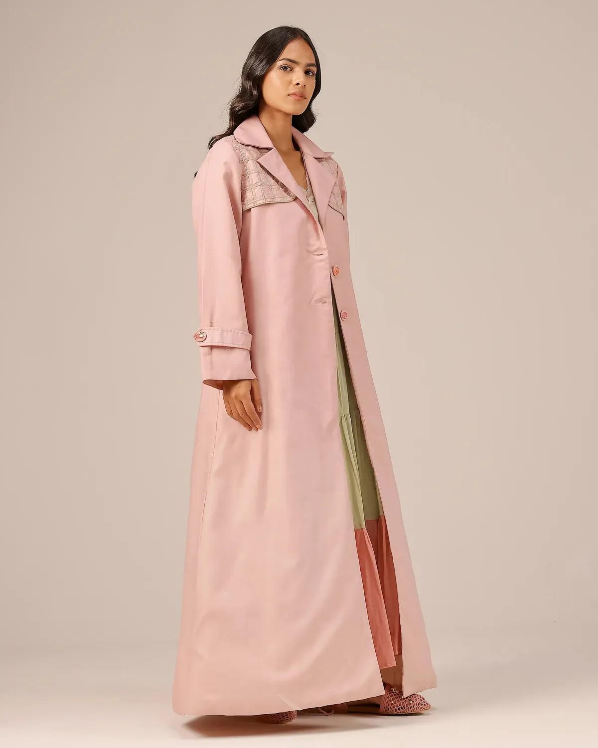 Our Dve Melon Muse completo abito e giacca rosa lino