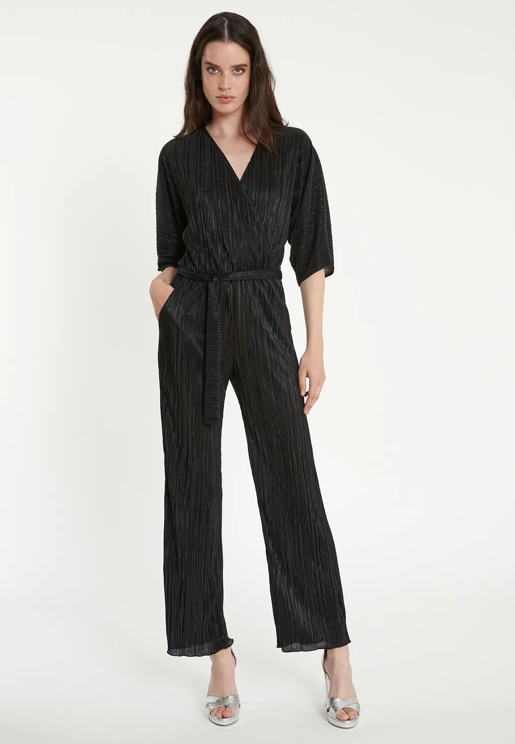 Ana Alcazar Tebora tuta jumpsuit nera pieghettata