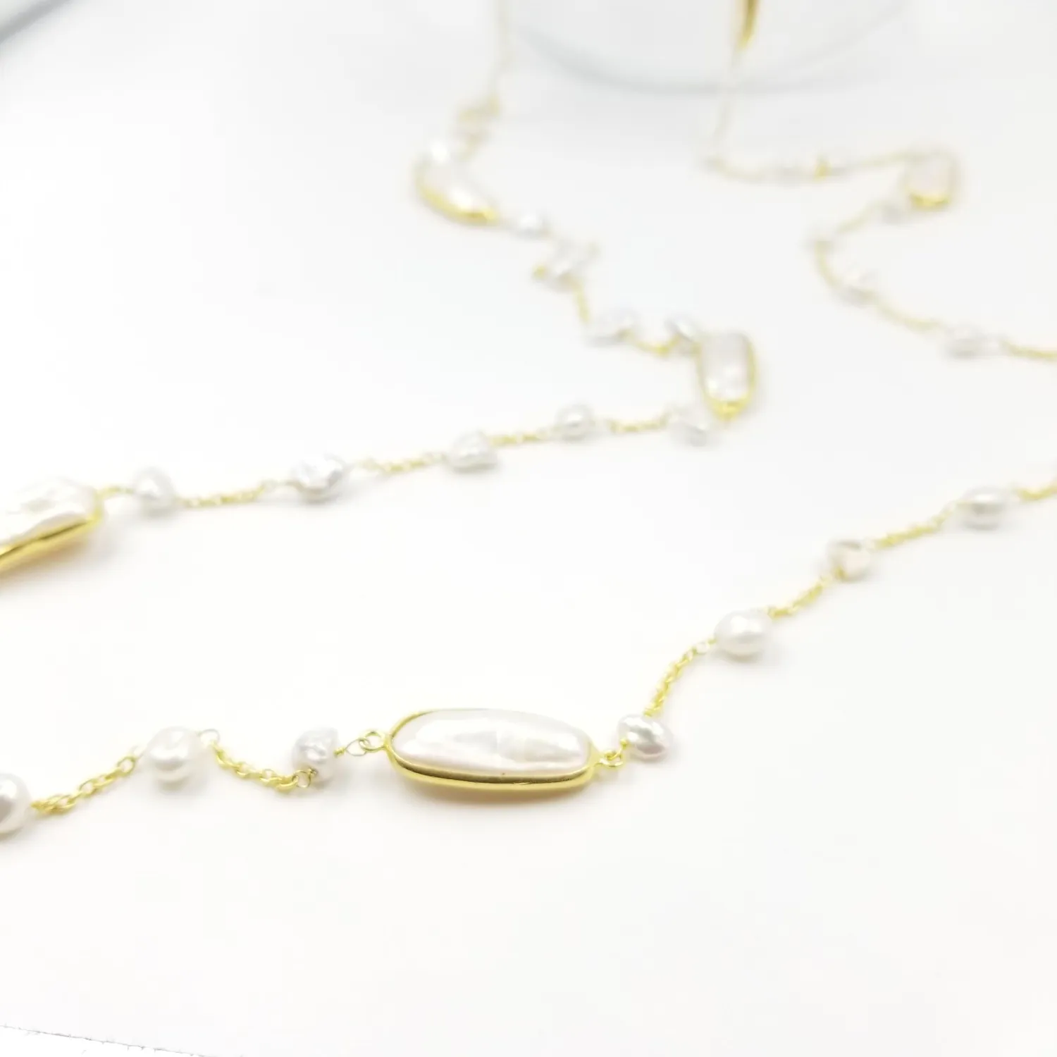 Our Dve Long Running Water Pearl collana perle oro