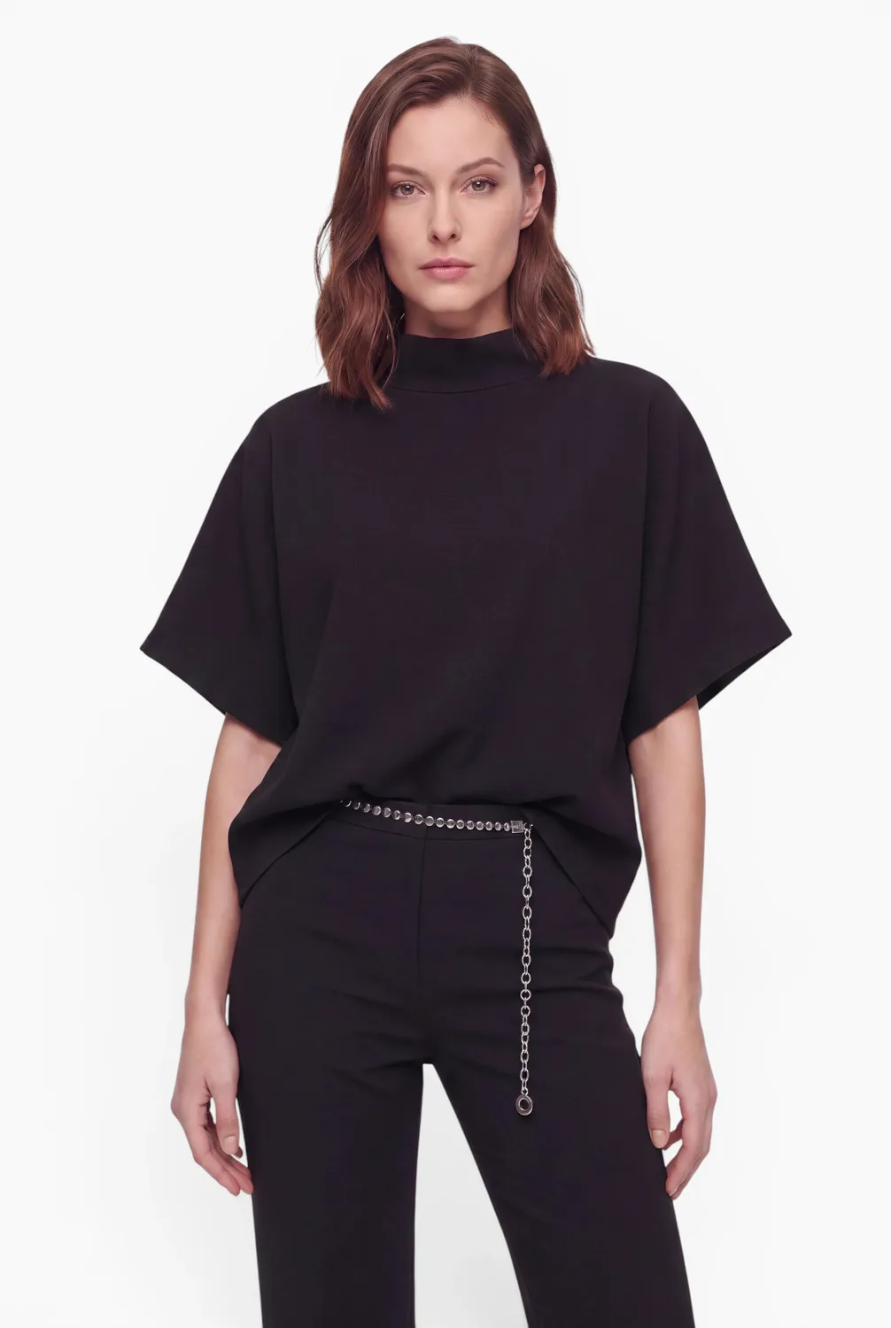 Ana Alcazar Elioramis top mantella nero collo alto