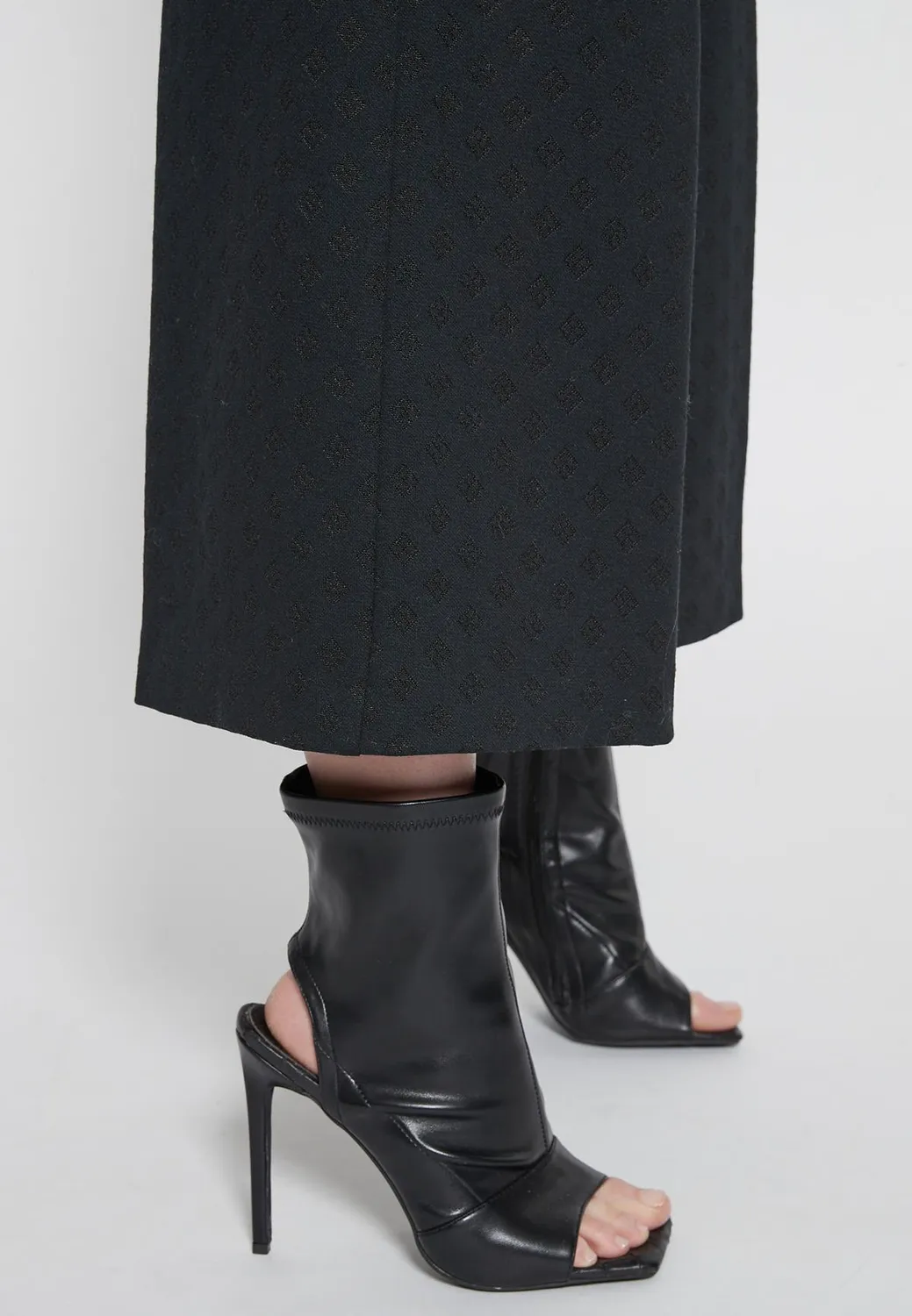 Ana Alcazar Hemmis pantaloni culotte neri a quadri