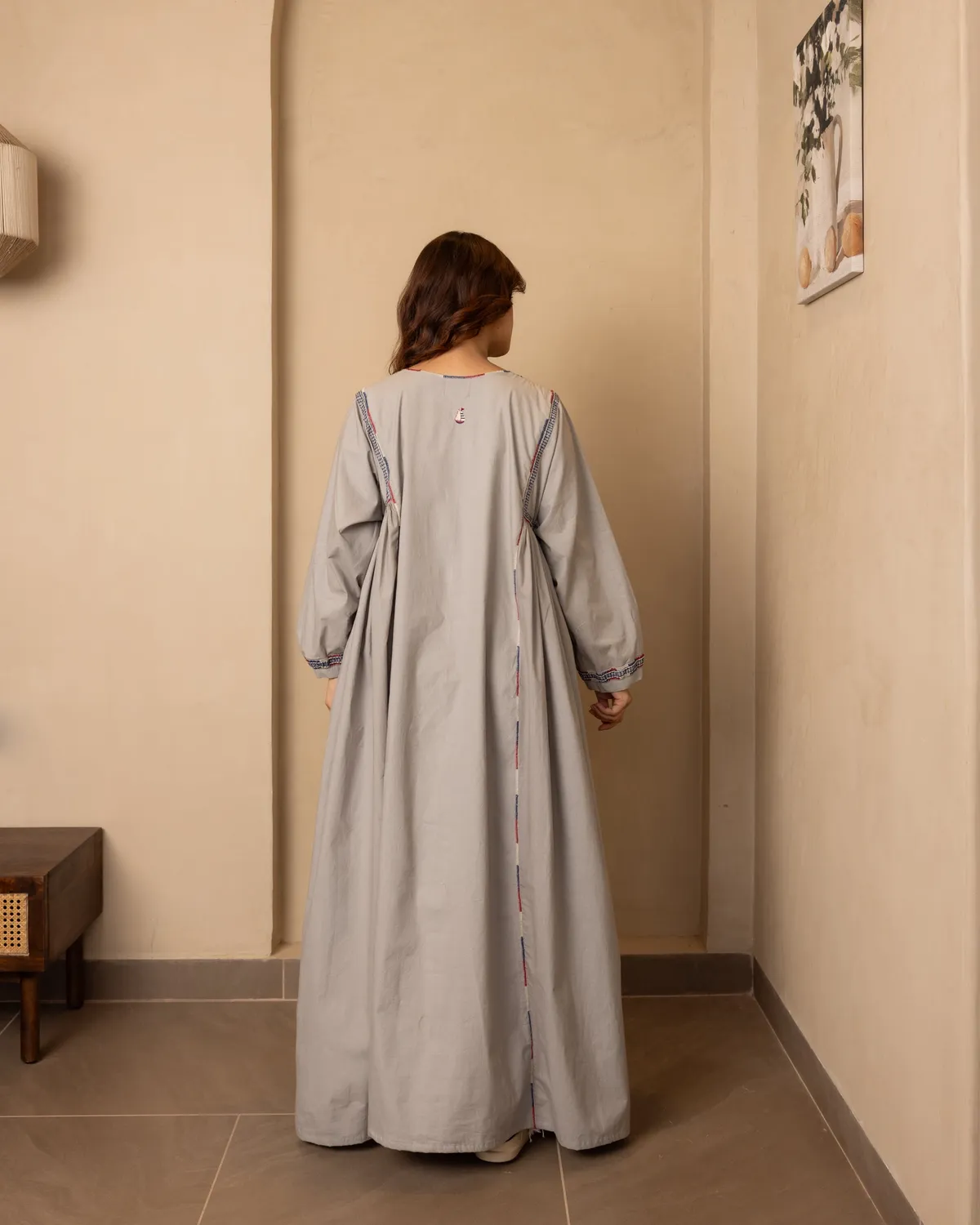 Our Dve Maris Dress abito lungo grigio ricamato